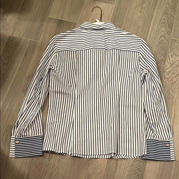 DKNY Women’s Blue and White Striped Button Down Shirt Size: M - Picture 2 of 4